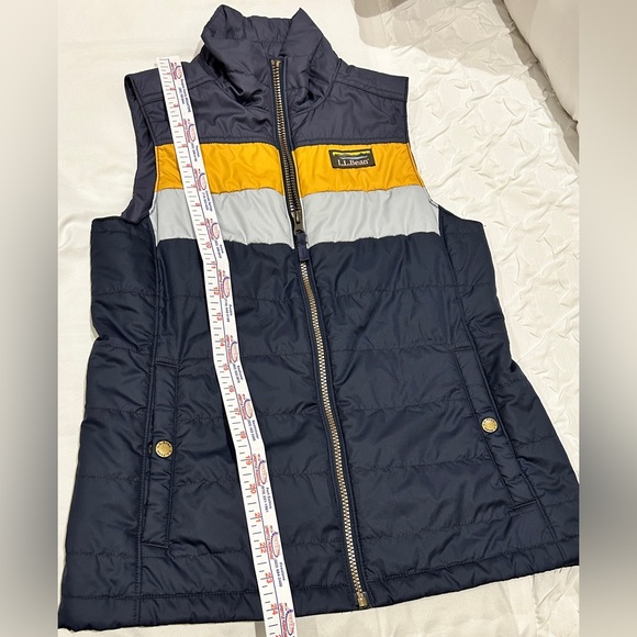 LL Bean classic old school puffer vest size Small - Picture 5 of 7